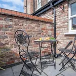 Spencer House & 107 & 109 Nunnery Lane Holiday home