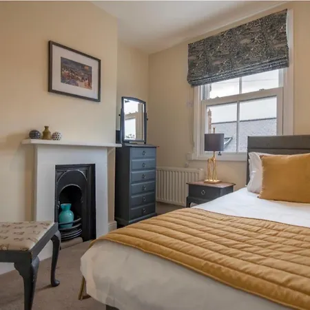 Holiday home Spencer House & 107 & 109 Nunnery Lane York