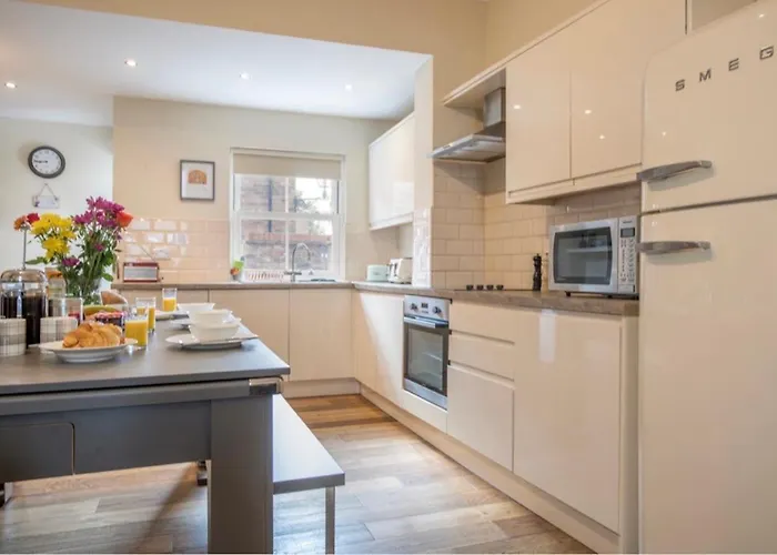 Spencer House & 107 & 109 Nunnery Lane Сasa de vacaciones York